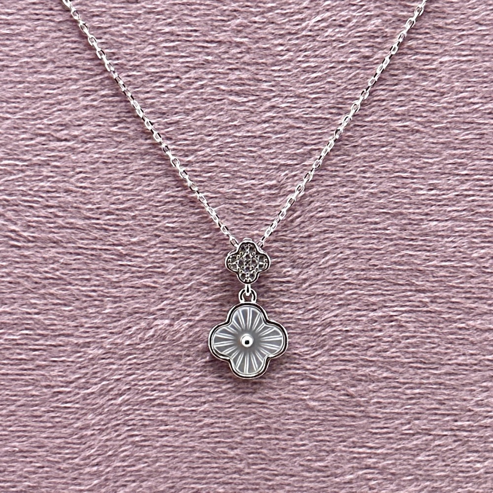 925 Solid Sterling Silver Luxury Mother of Pearl Clover Necklace
